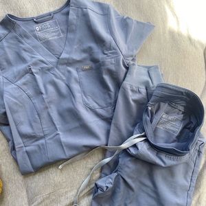 NWOT Figs Set in space Blue💙🌏💧